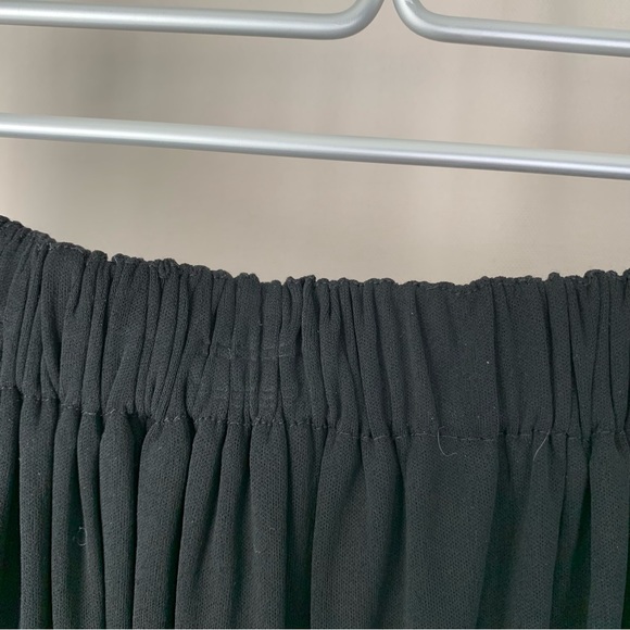 Jagaer Black Skirt - Picture 2 of 5